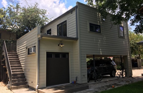 Clarksville Apartment | Close to Downtown and UT! Beautiful New Studio Apartment