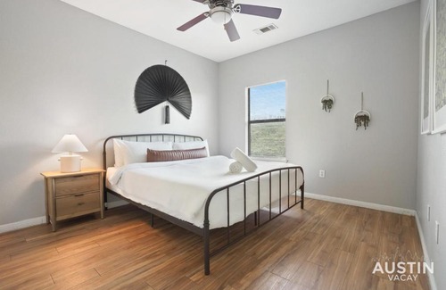 West Campus Apartment | Close to it All in West Campus 2BR w Free Parking