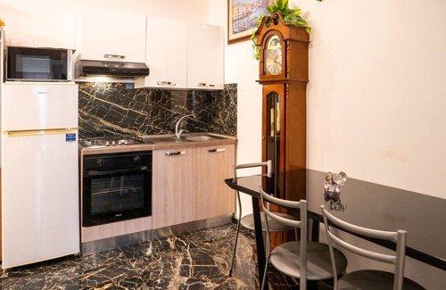Mestre Apartment | Close to Mestre Train & Bus Station - Private Parking