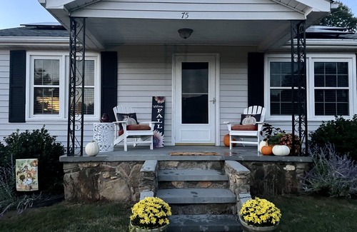 Canton House | Close to Parkway. Motorcycles Welcome. Country setting, peaceful Mountain Views