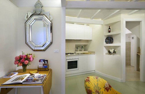 Rione VI Parione Apartment | Close To Piazza Navona, Historic, Charming & Romantic Flat, 2 Bath, AC, Wi-Fi