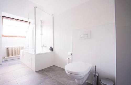 Mariahilf Apartment | Close to Shopping Street I Close Metro I Designer