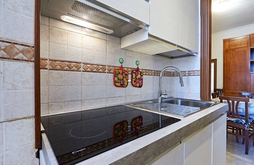 Rione IV Campo Marzio Apartment | Close to Spanish Steps 2 bedrooms, balcony, wifi, A/C, dining room, kitchen, lift