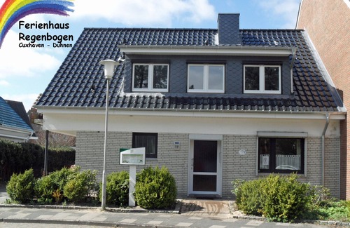 Duhnen Apartment | Close to the beach modern spacious apartment with winter garden and sauna, 89 sqm-ground floor