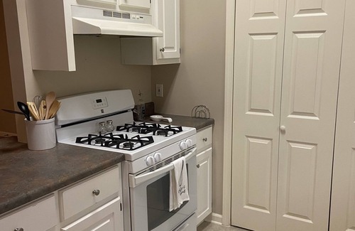 Oxford House | Close to Vaught Hemingway and Swayze