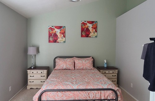 Mesquite House | Close to world class golfing! Tranquil 2-bedroom house with AC in Mesquite!