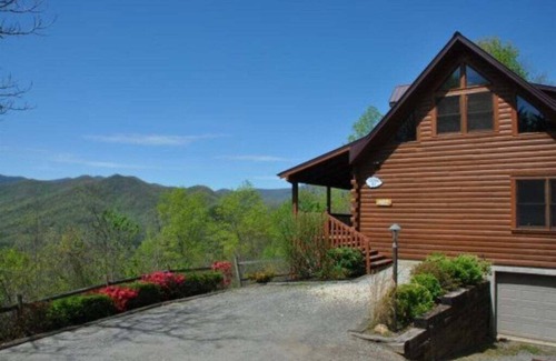 Sylva Cabin | Cloud 10 Mountaintop Guesthouse