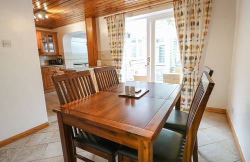 Newton Grange House | Cloud View Cottage