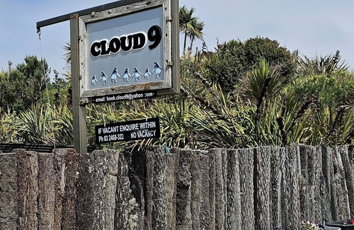 Curio Bay House | CLOUD9 Curio Bay, beachfront, Porpoise Bay.