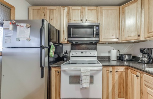 Cloudcroft Cabin | Cloudcroft Cabin Vacation Rental: 3 Mi to Skiing!