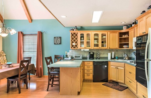 Cloudcroft Cabin | Cloudcroft Home w/Spacious Stargazing Deck!