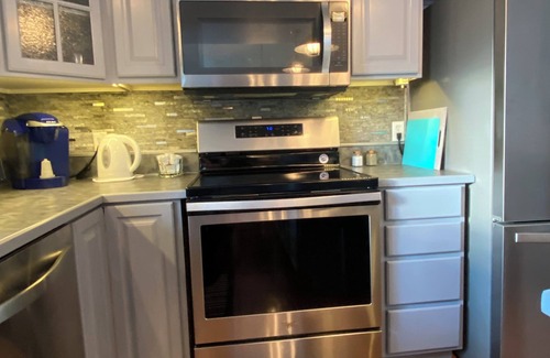 Ketchikan House | Clover Pass Lookout -3Bed, 2bath Home with amazing views & plenty of amenities!