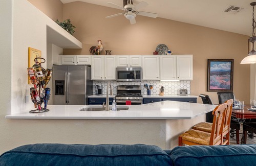 The Bluffs House | Club Wolff West - Enjoy Tucson in Style. Pool, hot tub, outdoor kitchen, view