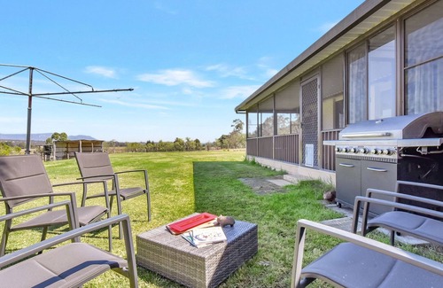 Lovedale Cottage | Clydesdale Cottage on Talga with real Clydesdale Horses