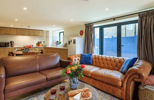 Burton Bradstock Cottage | Coach House - UK32202