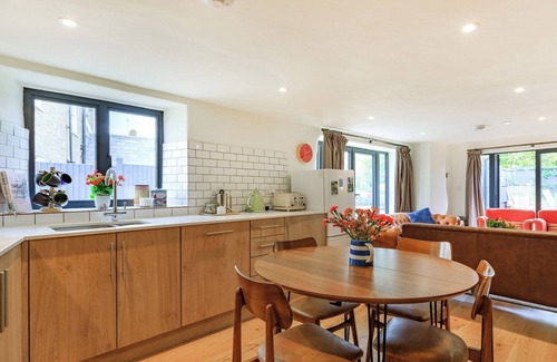 Burton Bradstock Cottage | Coach House - UK32202