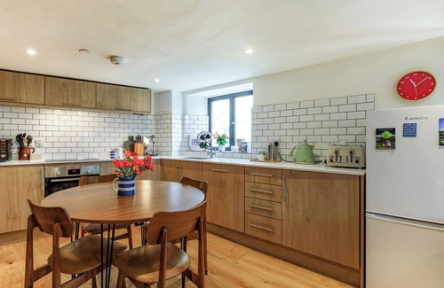 Burton Bradstock Cottage | Coach House - UK32202