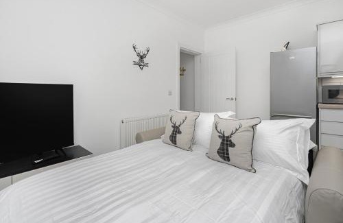 Cowdenbeath Apartment | Coaledge Coorie - A wee find in Fife