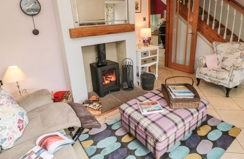 Bamburgh Cottage | COAST COTTAGE, pet friendly, character holiday cottage in Bamburgh
