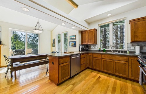 Shelter Cove House | Coastal Canopy-Secluded home with ocean view and jetted tub. Sleeps 6