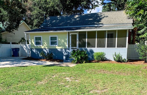 Brunswick Cottage | Coastal Casita-3 Bedroom, 2.5 bathroom