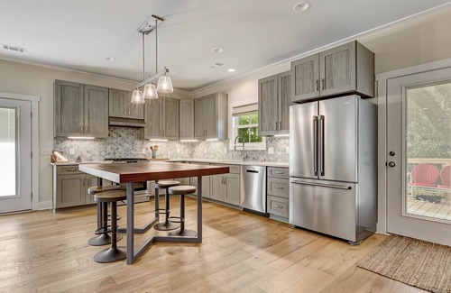 Midtown Cottage | Coastal Cottage in the Low Country!