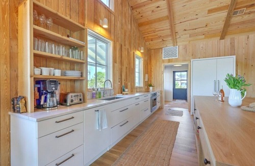 Sullivan's Island House | Coastal Escape with Direct Beach Access, Gourmet Kitchen, and Expansive Outdoor