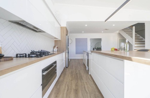 Mullaloo House | Coastal Escape Near Mullaloo Beach