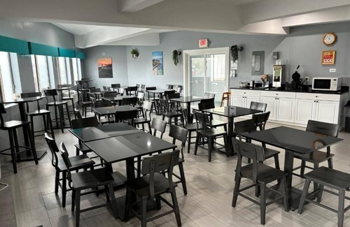 Teaticket Hotel | Coastal Falmouth Comfort – Ideal Stay with Free Breakfast & Beach Access Nearby