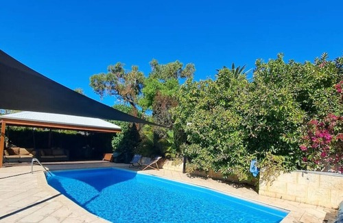 Duncraig House | Coastal Getaway – The Duncraig Beach House