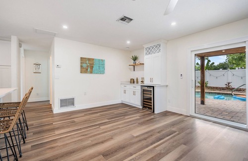 Palm Harbor House | Coastal Getaway with RV/Boat parking + MIL suite!