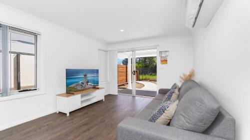 Killcare Heights House | 'Coastal Harmony Cottage' by Accom Holidays