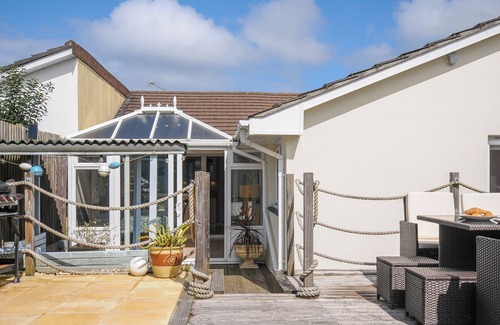 Saint Gennys Cottage | COASTAL HAVEN, pet friendly, with a garden in Crackington Haven