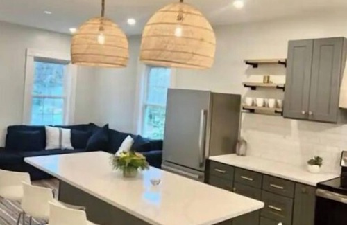 Marblehead House | Coastal Home in Prime location! Sleeps 14!