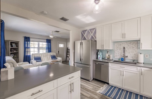 Venice Gardens House | Coastal home near beaches and downtown Venice! Pet friendly.