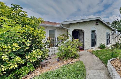 Ormond-by-the-Sea House | Coastal Home, Private Pool + Short Walk to the Beach!
