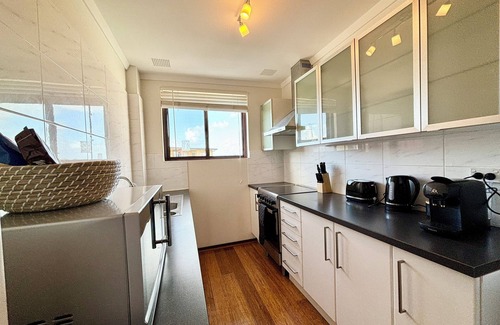 Scarborough Apartment | Coastal Serene Oceanview Sunset Retreat