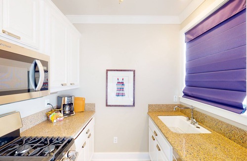 Old Towne House | Coastal-themed beachfront home with water views, grill, & beach access