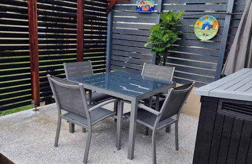 Bargara Apartment | Coastal Unit tucked in Behind the Dunes of Kellys Beach, Bargara