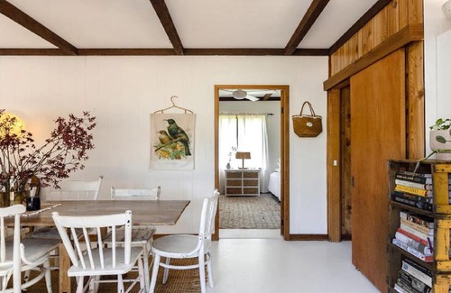 Killcare House | Coastal Vintage Cottage Brimming With Character and Charm Just Moments To Beaches, Bay and Cafes