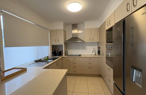 Caloundra Apartment | 'Coasterly' Osterley AVE Unit 1