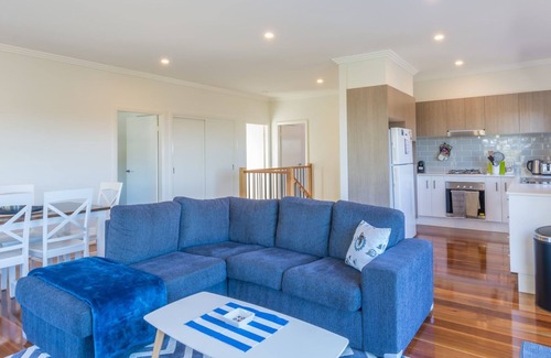 Gerringong House | Coastline, Boat Harbour - Gerringong