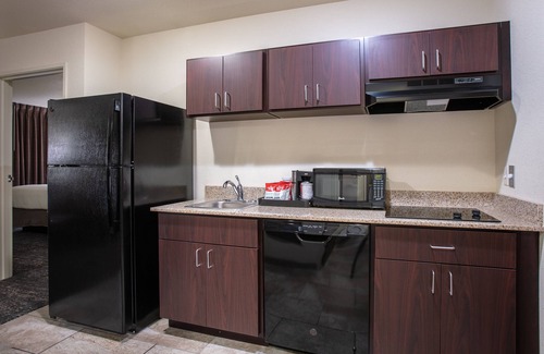 Pine Bluffs Hotel | Cobblestone Inn & Suites - Pine Bluffs