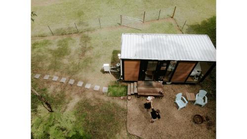 Palmwoods House | Cockatoo Cabin by Tiny Away