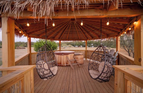 Bandera Cabin | Cockatoo Yurt/Cold A/C! Hot Tub/Grill/Close to Town/River Yurt Village