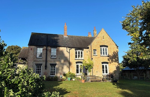 Sandy Apartment | Cockayne Hatley Hall, a country house situated near to historic Cambridge