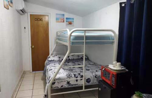 Coral Way House | Coco Sol 2 by MyMiamiStay