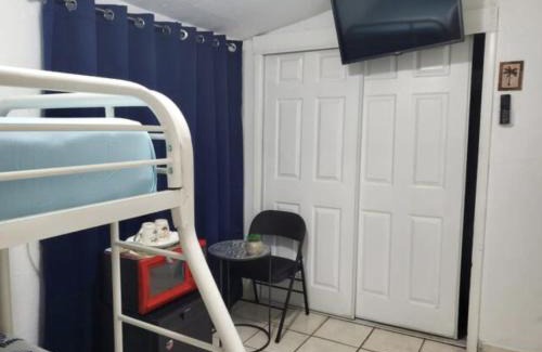 Coral Way House | Coco Sol 2 by MyMiamiStay