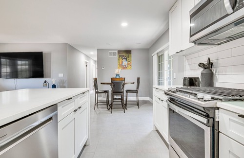 College Manor House | Cocoa Home w/Large Yard: 3 Mi to Indian River!