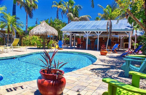 Bay Esplanade Apartment | Coconut Grove Beach Resort Suites 3 & 4